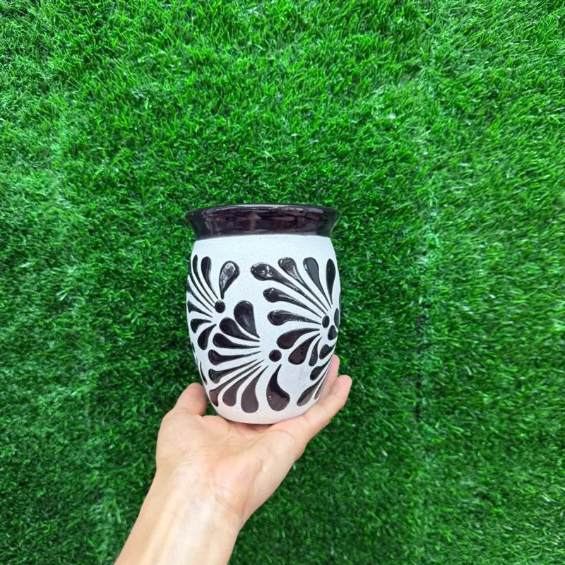 Handmade 500ml Relieve Cantarito Cielito Lindo-Blanco Negro.