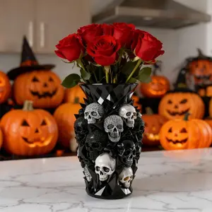 Gothic Diamond Skull Resin Vase, Artistic Garden Decor, Unique Home Decoration Craft, Dark Gothic Style, Suitable for Family Decor, Home Decor Accessory