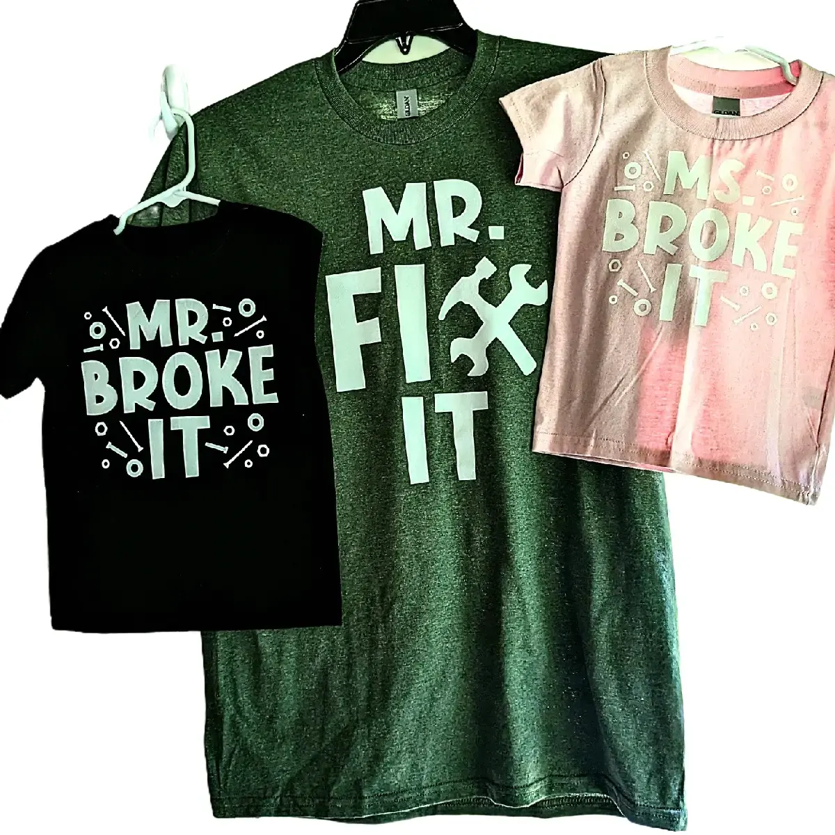 Mr.\Mrs. Broke it & Mr. Fix It matching Father and Child(ren) shirts! Toddler, Youth and Adult Tee!