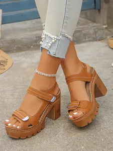 Summer New Multi-Color Buckle Thick Sole Wedge Heel Sandals, Women's Height-Increasing Sandals, Fashion Plain Design, Less Than Ankle Height, Stylish