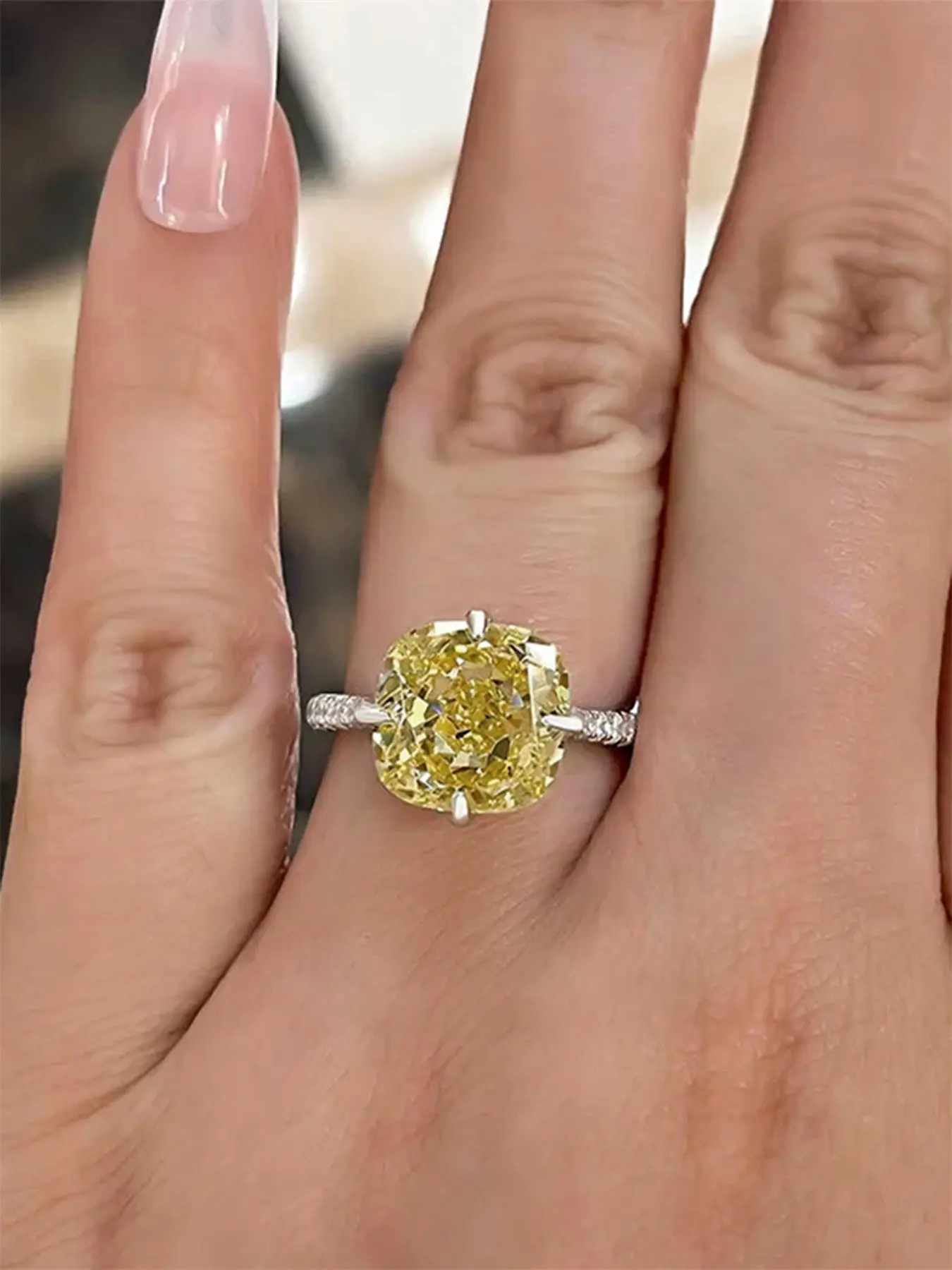 1 PC Glamorous Yellow Cubic Zirconia Artificial Gemstone Ring For Women For Wedding Engagement Party Jewelry Valentine's Day Gift Cubic Zirconia Rings