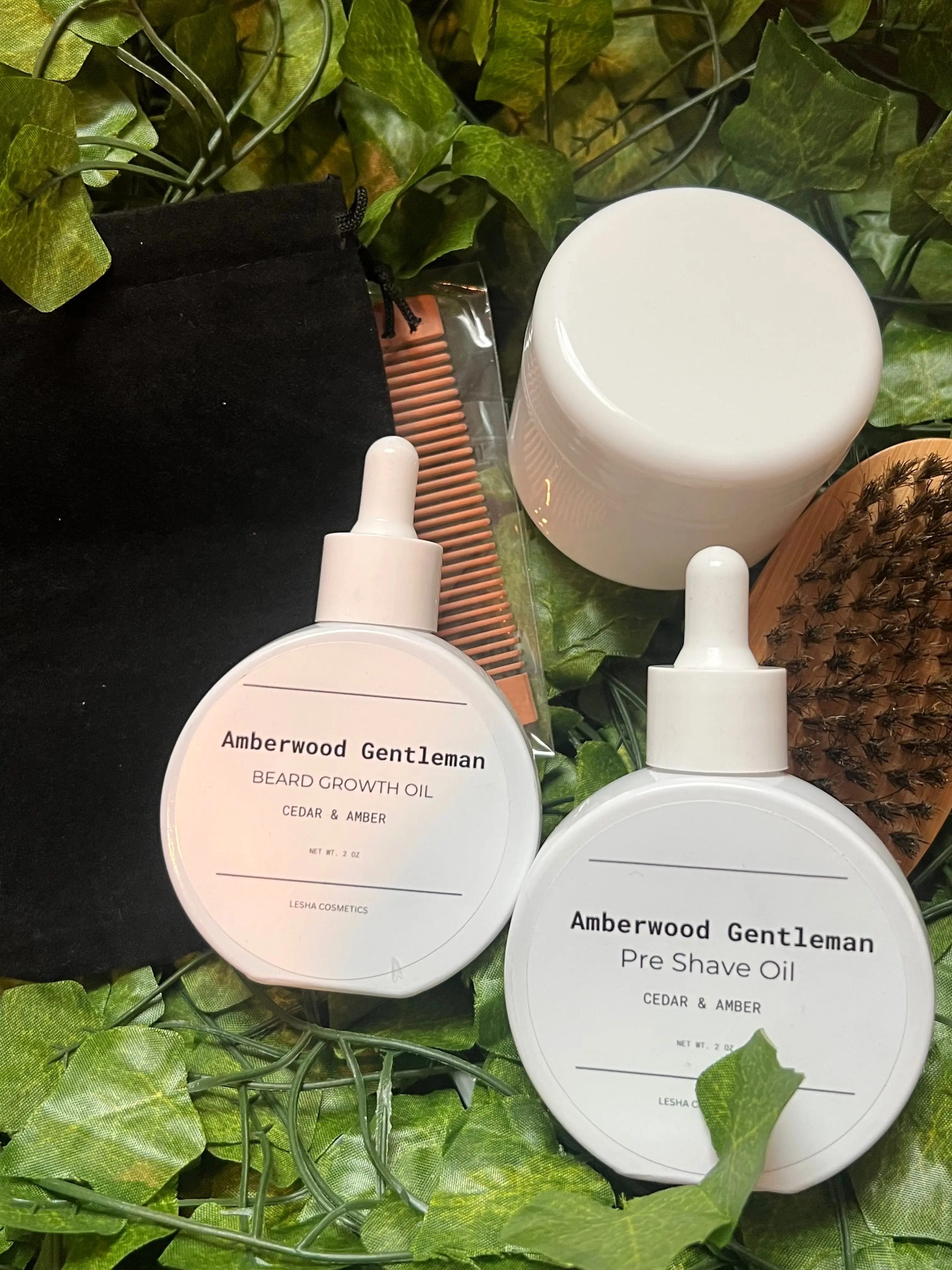 Amberwood Father’s Day Grooming Collection | Beard Growth Oil, Pre-Shave Oil, Shave Cream, Beard Brush & Comb Gift Set