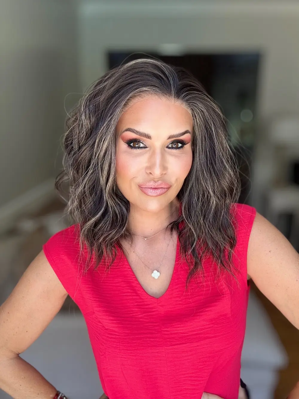 AISOM Chloe Mushroom Brunette Short Water Wave Free Part Lace Front Wig for Women 12 Inches with Scandinavian Hairline 120% Low Density Daily Use