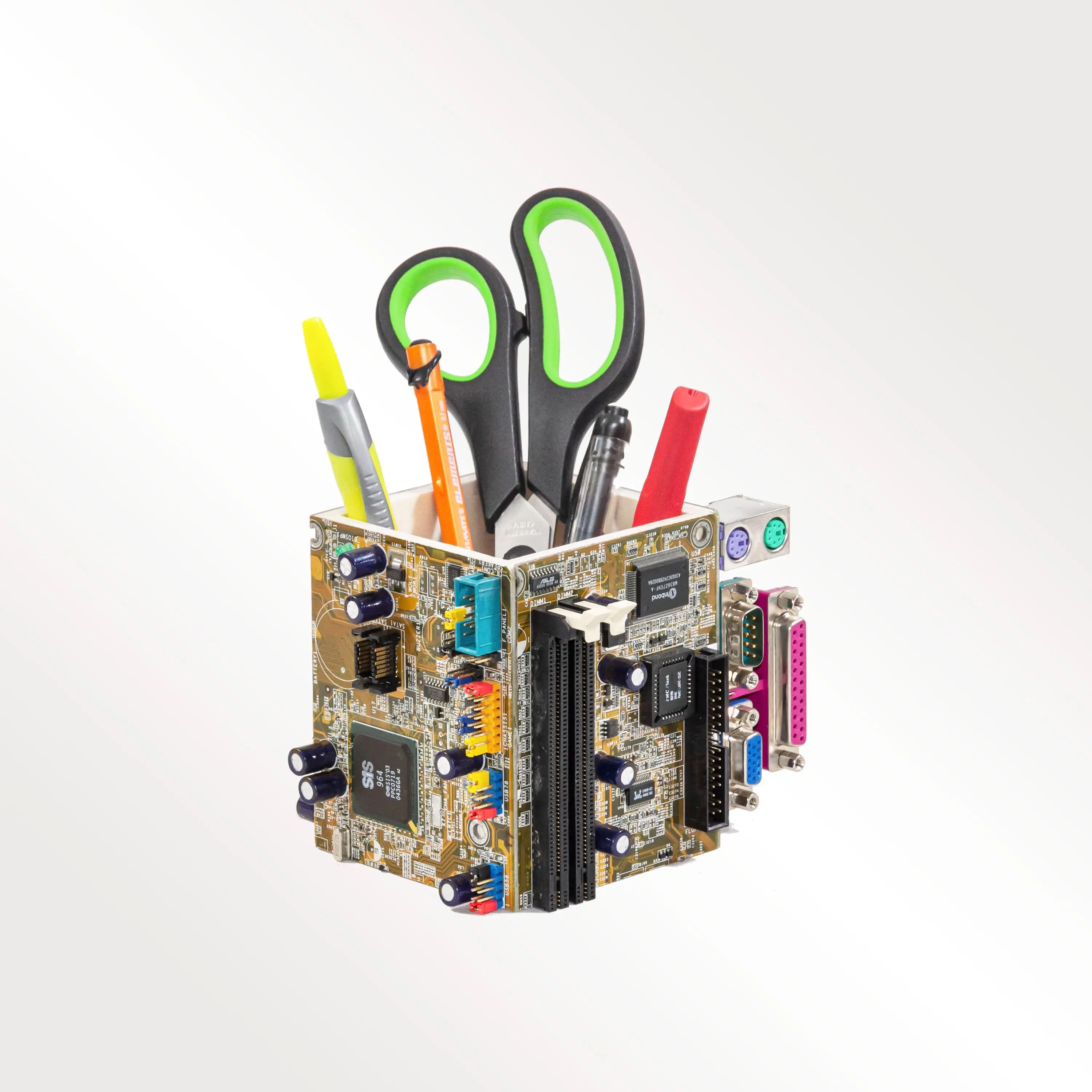 Upcycled Circuit Board Pencil Holder: Tech Geek Desk Organizer [graduation gift for husband boyfriend fiancée nerd computer practical] Peter