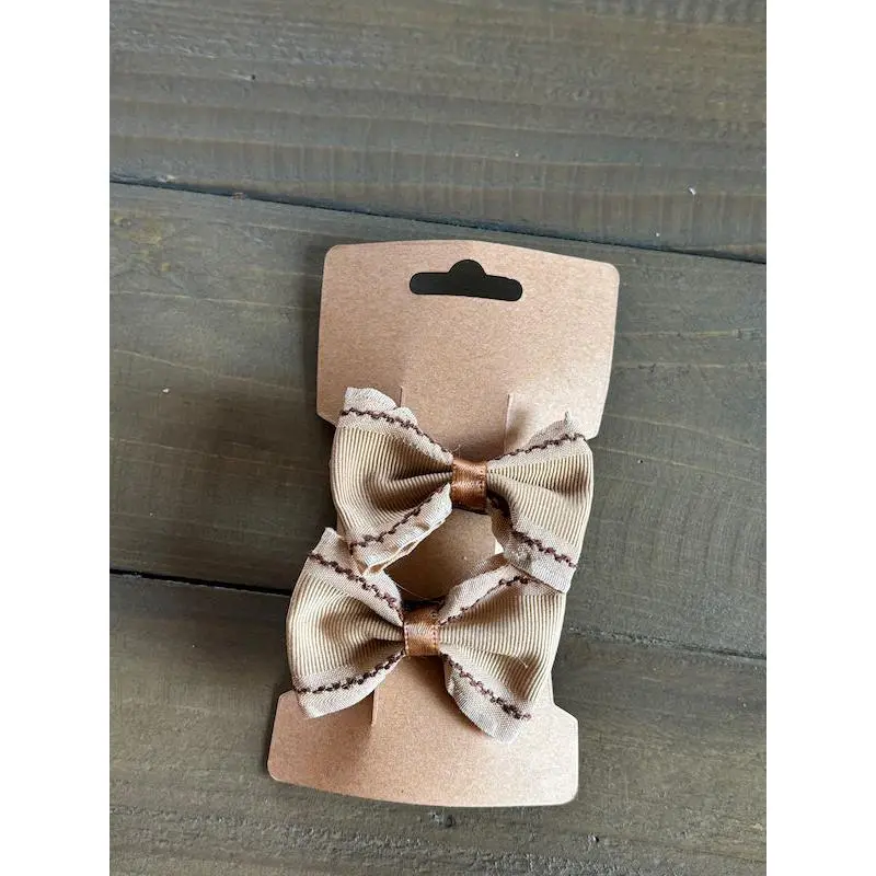 Beautiful vintage bow bobbles