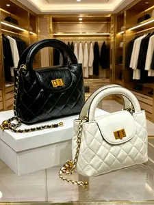 New Luxury Rhombus Handbag, High-End Chain Shoulder Bag, Fashionable Versatile Small Square Bag, Stylish Crossbody Bag for Women