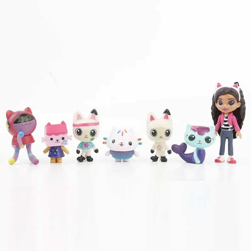 Gabby's Dollhouse, Deluxe Figure Gift Set with 13 Toy Figures and