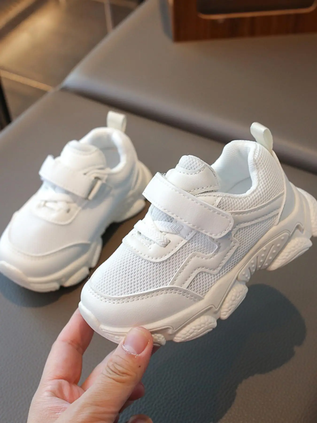 Toddler Boy's Velcro Design Sneakers, Casual Sporty Breathable Comfortable Non-slip Sneakers, All-match Round Toe Shoes for Daily Wear