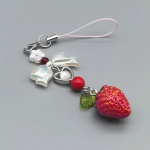 Y2K Strawberry Phone Chain, Luxurious Heart Pendant, Cool Girl Decoration, Fashionable Hanging Accessory