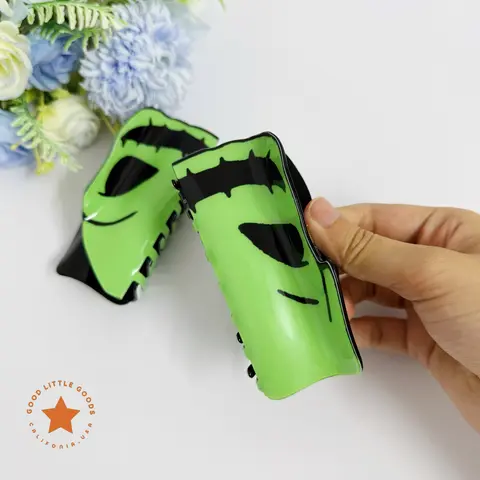 Oogie Spooky Double-Sided Hair Claw Clips, Fun Horror Character Durable Plastic for Women & Girls, GF, Wife, Cute Design, Perfect for Halloween, Birthdays, Party