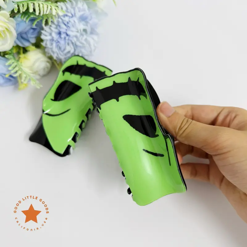 Oogie Spooky Double-Sided Hair Claw Clips, Fun Horror Character Durable Plastic for Women & Girls, GF, Wife, Cute Design, Perfect for Halloween, Birthdays, Party