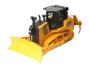 CAT Caterpillar D7E Track Type Tractor Radio Control 1:24 Scale Model - Diecast Masters 25002