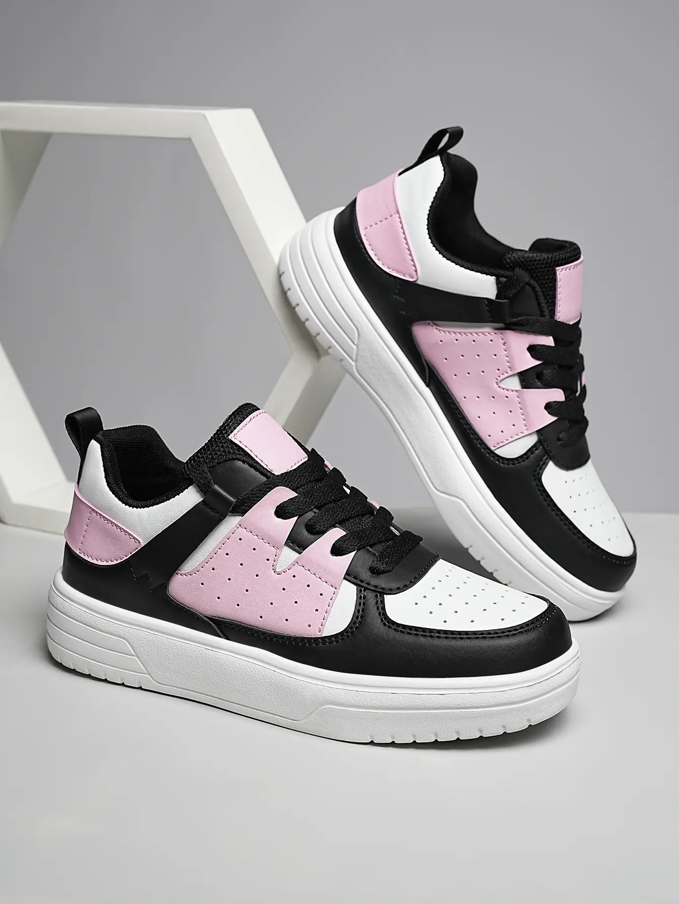 Women's Platform Sneakers, Casual Fashion Style in Light Pink and White with a Breathable Thick Sole for All-Day Comfort, Fashion Casual Sneakers, Sneakers For Women