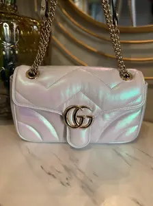 Pre-owned GUCCI Leather Crossbody Bags GG Marmont Iridescent Quilted Chevron Shoulder Bag Elegant Design & Versatile Crossbody Accessory