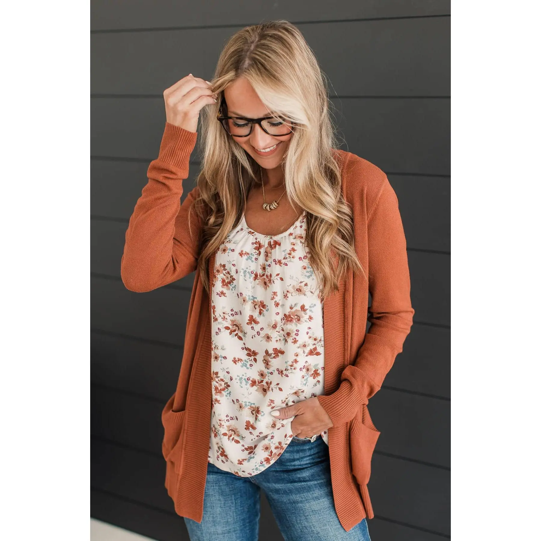 Essential Cardigan- Rust
