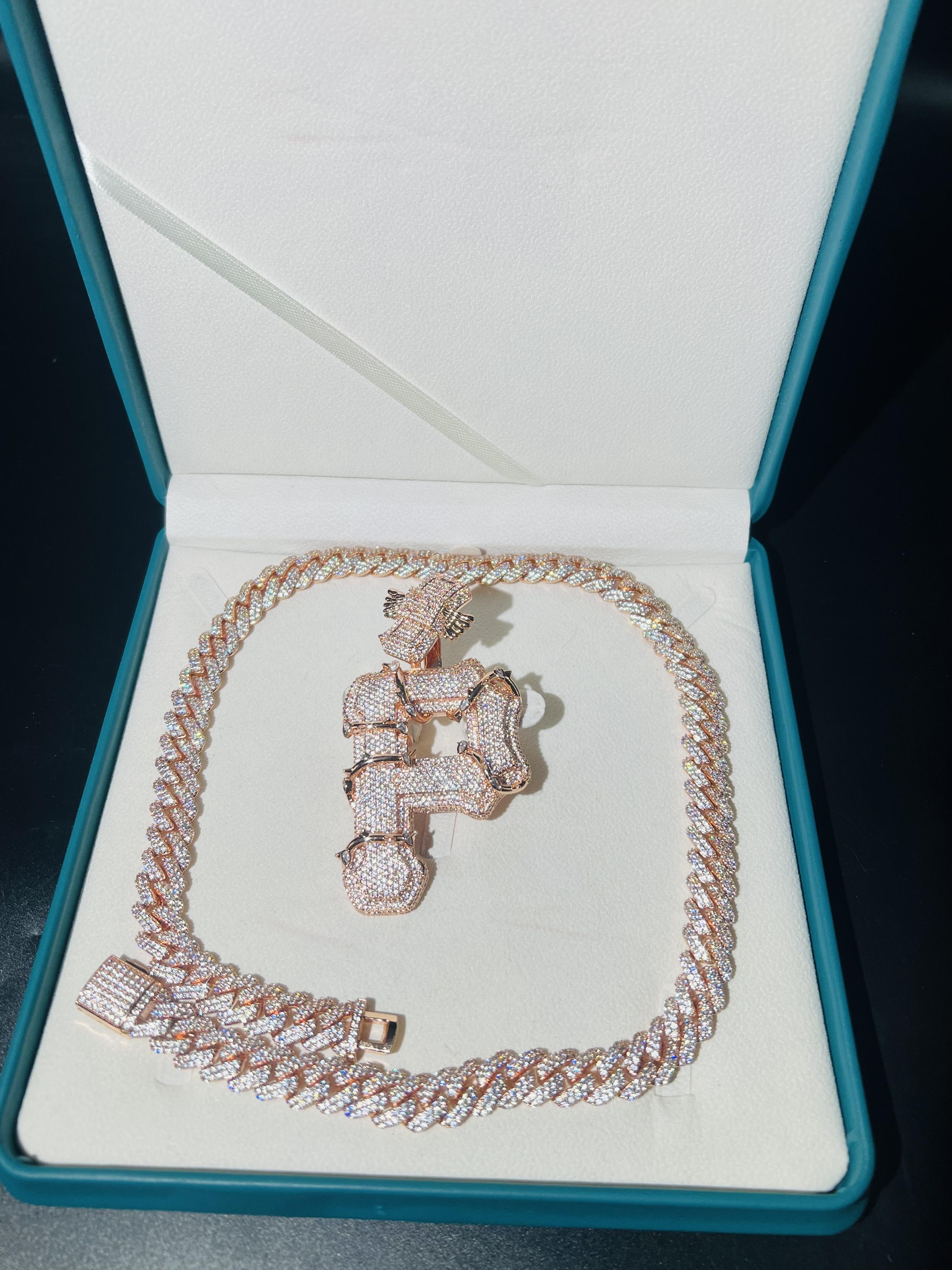 Luxury letter P pendant hip-hop jewelry iced diamond pendant VVS custom long stick iced diamond luxury high-end dynamic initial pendant fashion trendy high-end style pendant