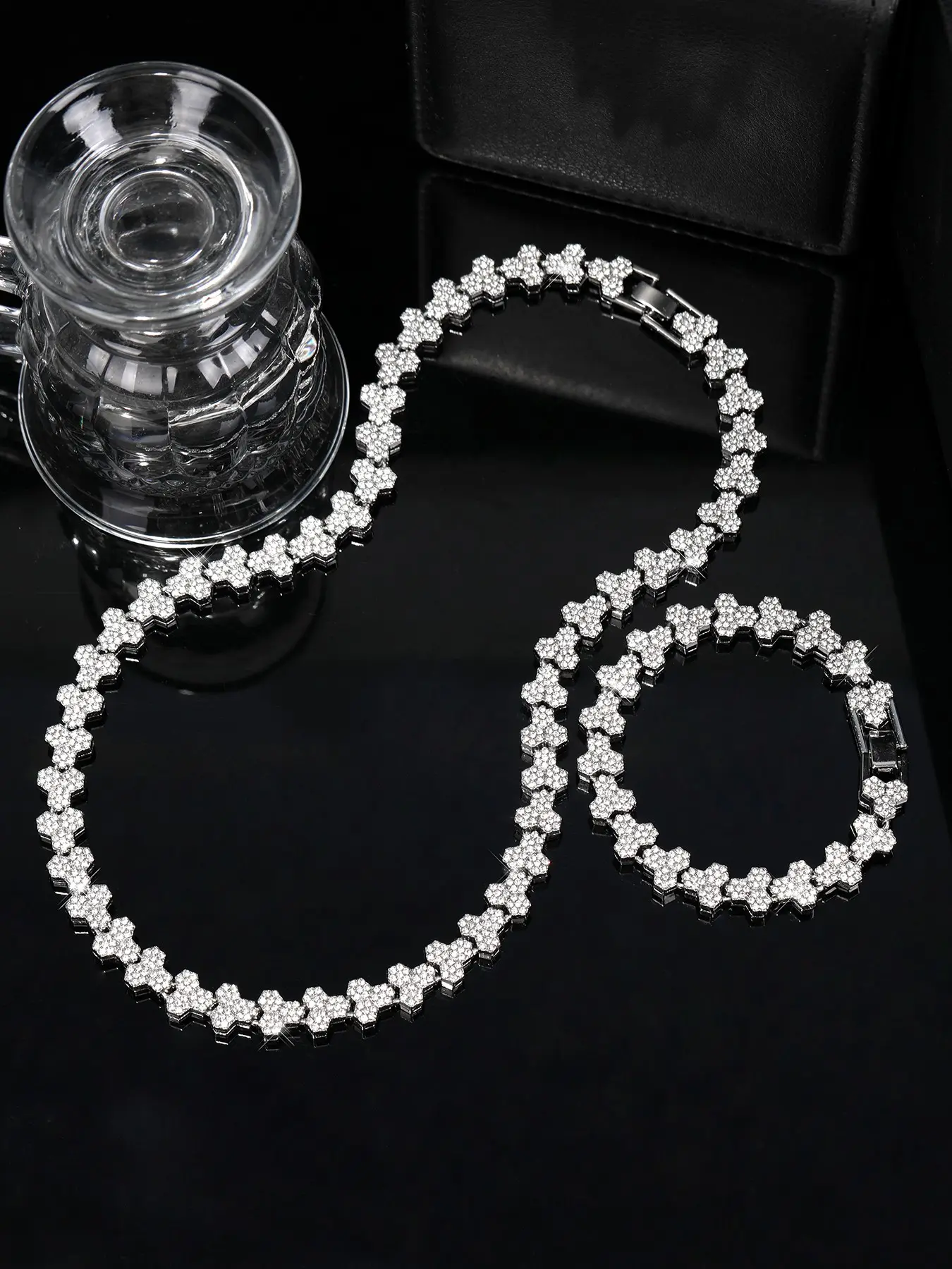 2pcs  Hip Hop Charm Rhinestone Necklace for Men Iced Out Punk Street Cool Hand Chain Link for Women Mother's Day Gift Funky Beehive Shape Tennis Chain Bangles and necklace for Rapper Trendy Fashionable Jewelry Set