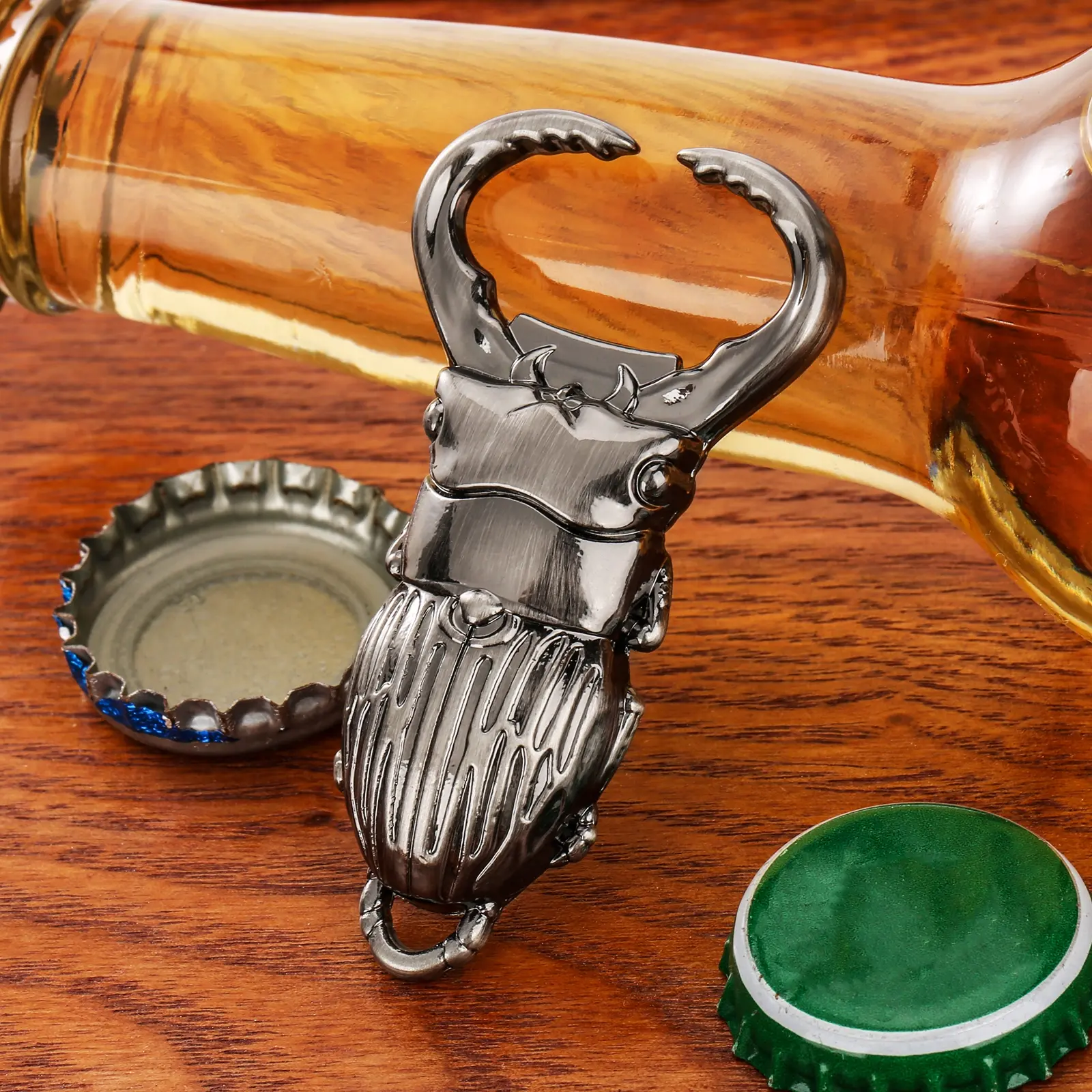 Portable Mini Metal Beetle Shaped Decorative Bottle Opener, Bottle Cap Opener with Storage Bag, Unique Gift Idea for Bottle Opening and Parties