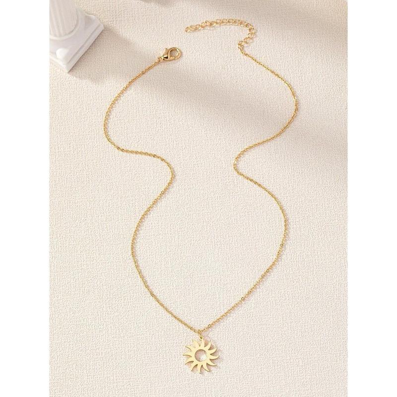 Delicate Flame Sun Ray Necklace – Gold Pendant Chain for Women’s Stylish Look