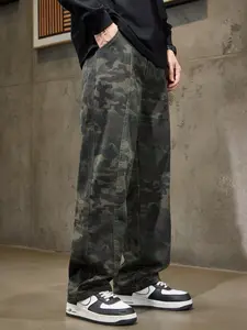 Men's Camouflage Print Loose Fit Straight Jeans with Pockets, Casual Comfy Denim Fabric Pants for Daily Wear, Fashion Men's Bottoms for All Seasons