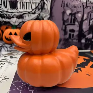 Pumpkin-Shaped Halloween Duck Decoration, Festive Home Decor for Bedroom & Table, Unique Resin Gift for Halloween