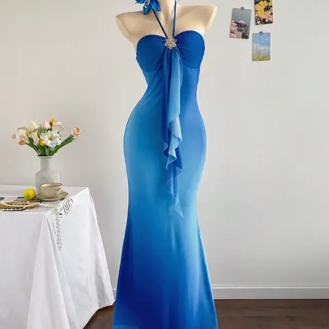 Ladies' blue gradient mesh hanging neck fish tail long dress, strapless design, Chic vintage Y2K chiffon dress, wrapped buttocks long dress, metal flower decoration - front ribbon, suitable for spring, summer, beach, party