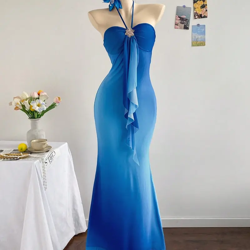 Ladies' blue gradient mesh hanging neck fish tail long dress, strapless design, Chic vintage Y2K chiffon dress, wrapped buttocks long dress, metal flower decoration - front ribbon, suitable for spring, summer, beach, party