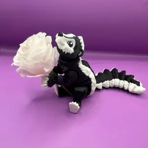 3D Printed Articulated Skunk Fidget Toy - Black and White Design, Ideal for Stress Relief and Play