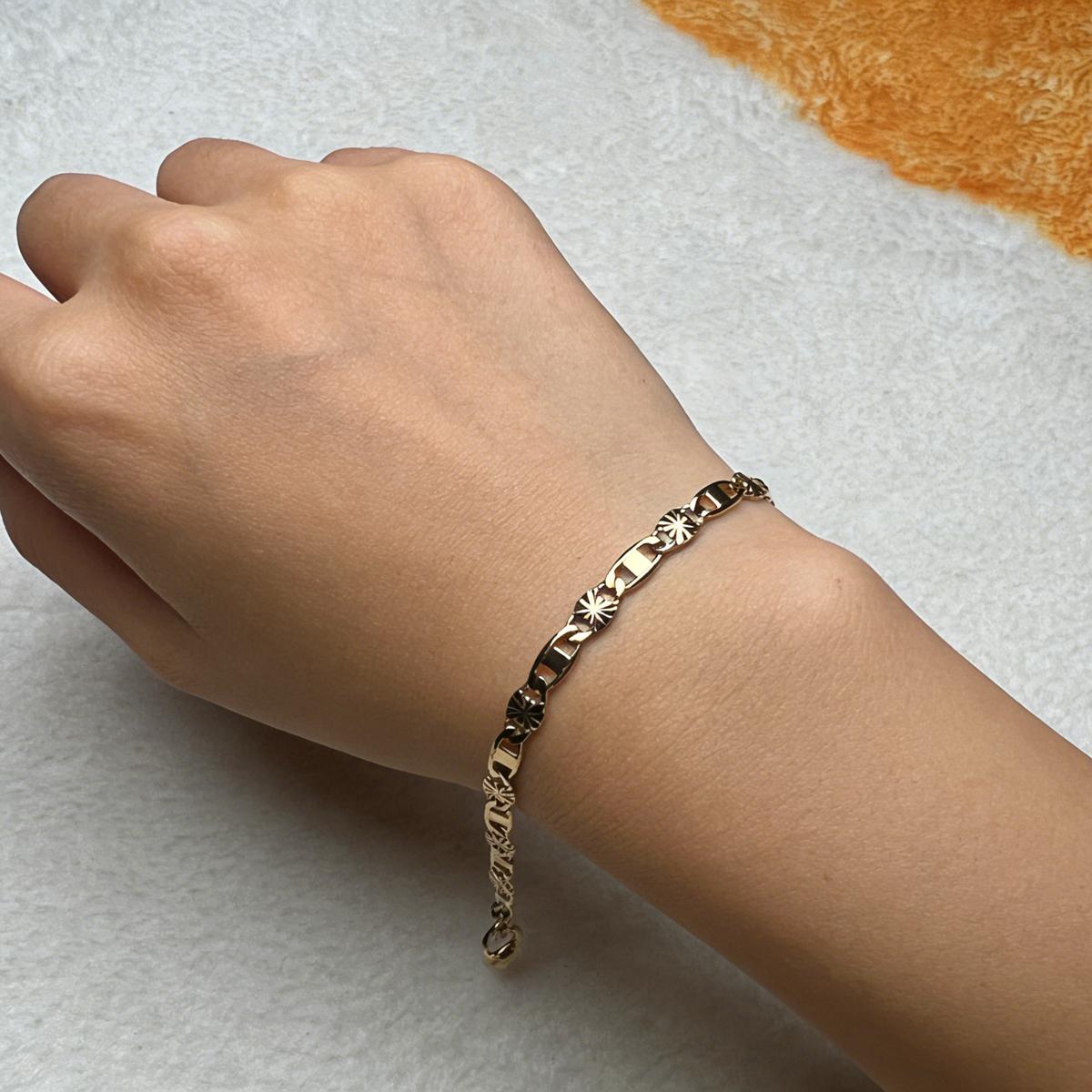 Perfect Present for Babies.Kids Gold Plated Bracelet - Fashion Accessory for Boys and Girls, Durable & Tarnish Resistant,  Available in Multiple Sizes.Baby Bracelet.