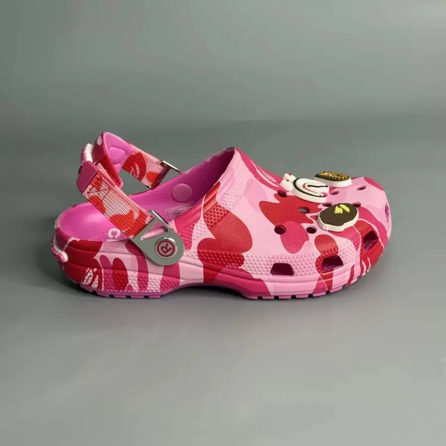 Trendy Pink Camo Slip-On Clogs – Unisex Street Style Mules with Soft EVA Foam, Adjustable Back Strap, and Breathable Vent Design