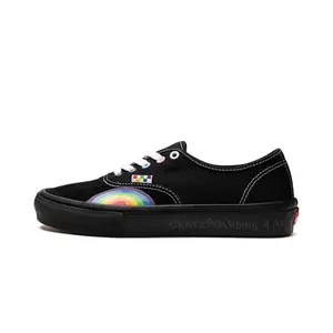 Skate Authentic "Pride" VN0A5FC8BML