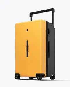 Voyageur 30" Check-In Luggage