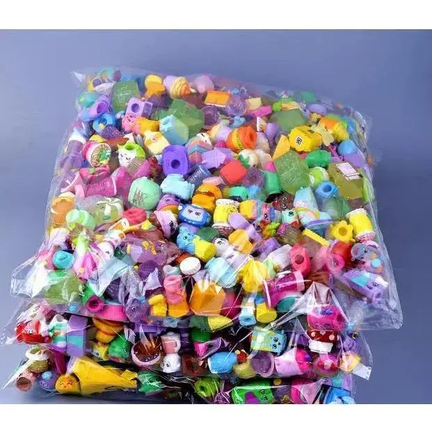 100Pcs/lot Many Styles Miniature Shopping Fruit Dolls Action Figures For Family Kid's Christmas Gift Playing Toys Mixed Seasons