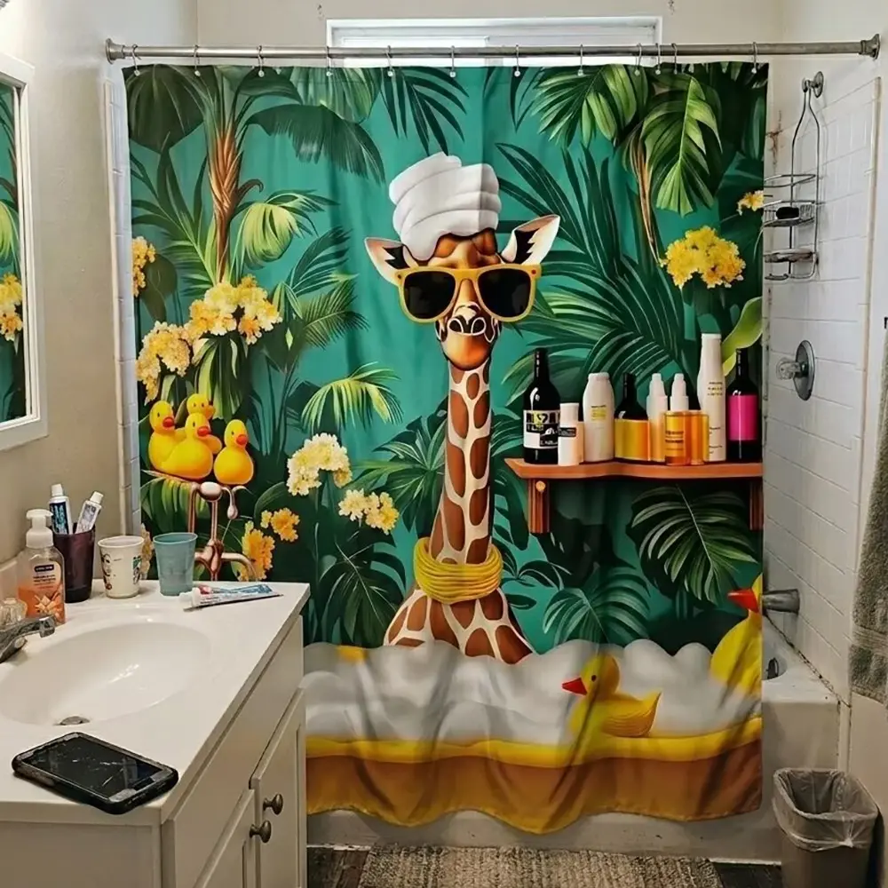 This 1/4-piece shower curtain set with rugs, Bathroom shower curtain sets, features a tropical jungle giraffe and green plant designs. It includes a non-slip mat, a U-shaped rug, and a toilet seat cover. Perfect for bathroom décor, it comes with 12 hooks
