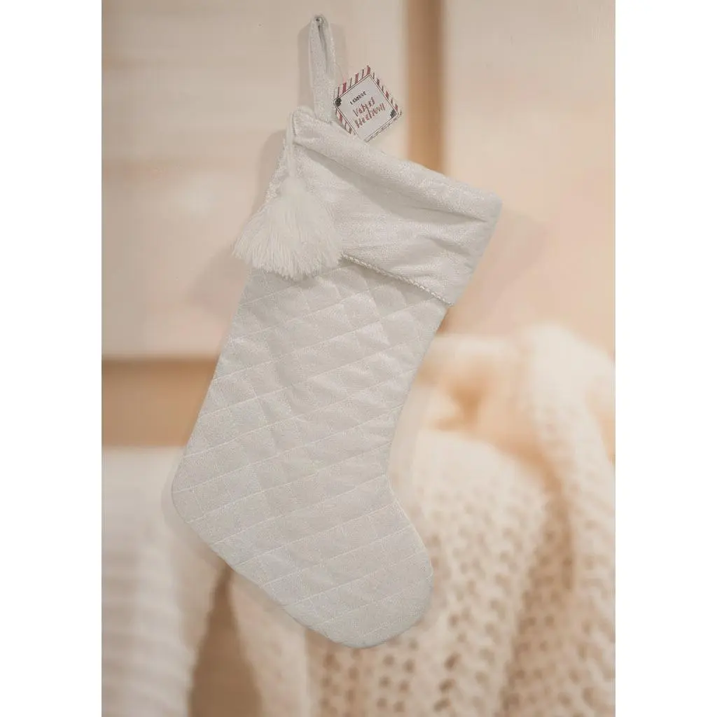White Synthetic Fur Christmas Stocking - Cozy Charm Holiday Decor, Furry Friends Gift Accessory, Functional Piece That Keeps Gifts Safe