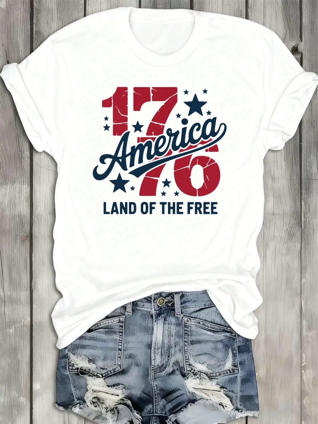 1 Piece Of 1776 American Freedom T-Shirt, Round Neck White Shirt, Women's "America 1776" T-Shirt – Vintage Distressed 1776 & Star Graphic Crew Neck Tee, 4th Of July Casual Top