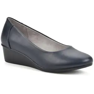 Cliffs by White Mountain Wedges - Boldness