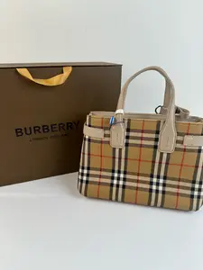 Pre-owned BURBERRY The Banner