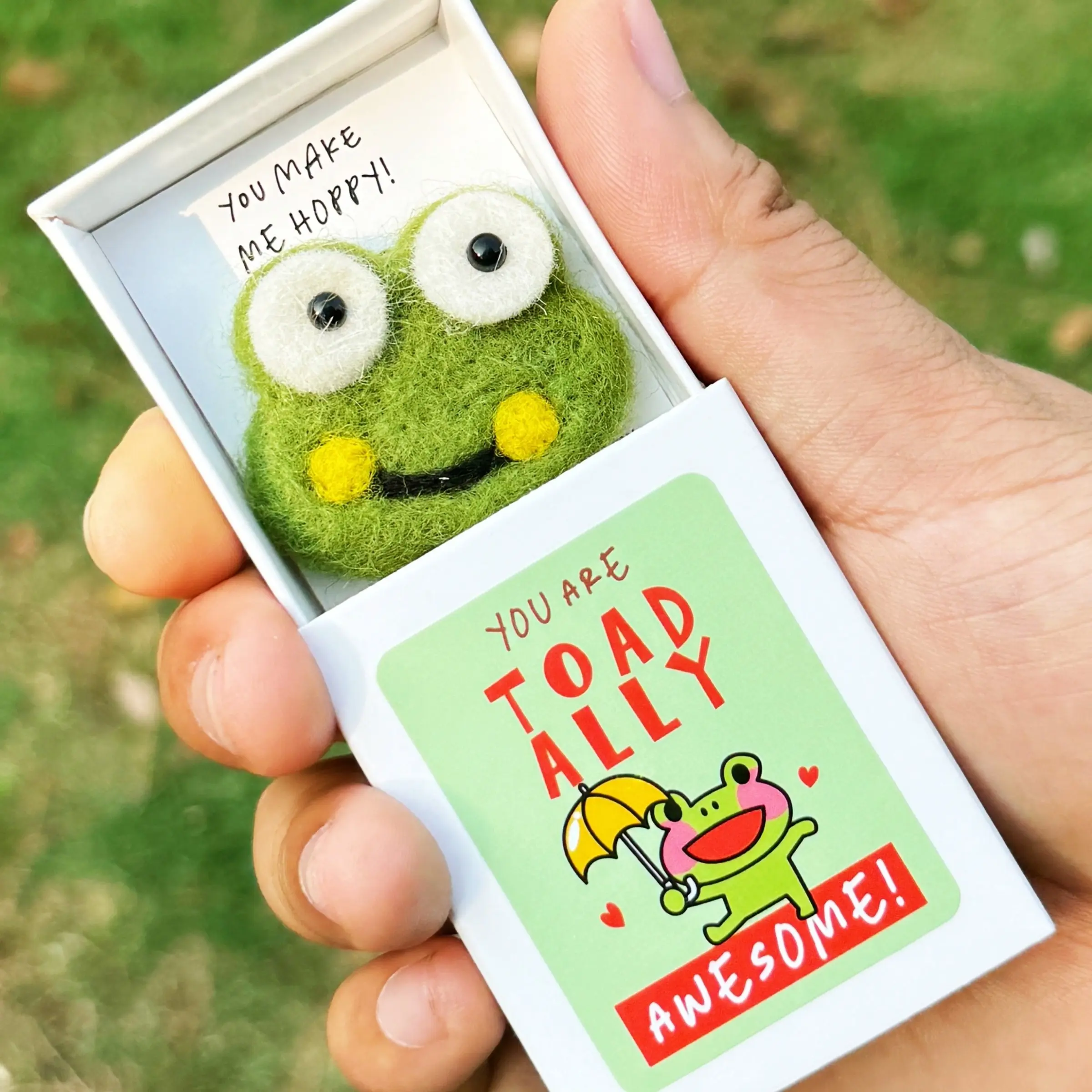 Cute Felt Frog Cards, Fun Frog Greeting Cards, Perfect Gift for Friends and Lovers, Adorable Small Card Set, Healing Present Idea