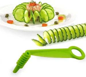 Green Spiral Slicer Portable Cucumber Potato Carrot Slicer Cutter Manual Kitchen Kitchen Gadgets Plastic Garnishing Tool Fruit Vegetable Kitchen Tool Graters, Peelers and Slicers, 1