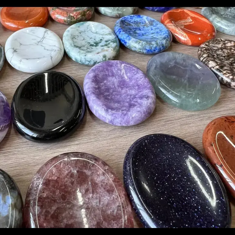 💎 Assorted Worry Stones – Calm in Your Pocket! ✨