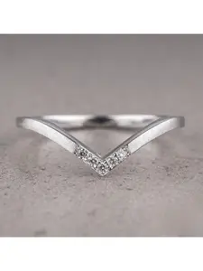 Classic design V-shaped women's ring suitable for daily parties, engagements, weddings, jewelry gifts