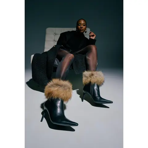 AZALEA WANG BARLEY BLACK FUR CUFFED BOOTIE