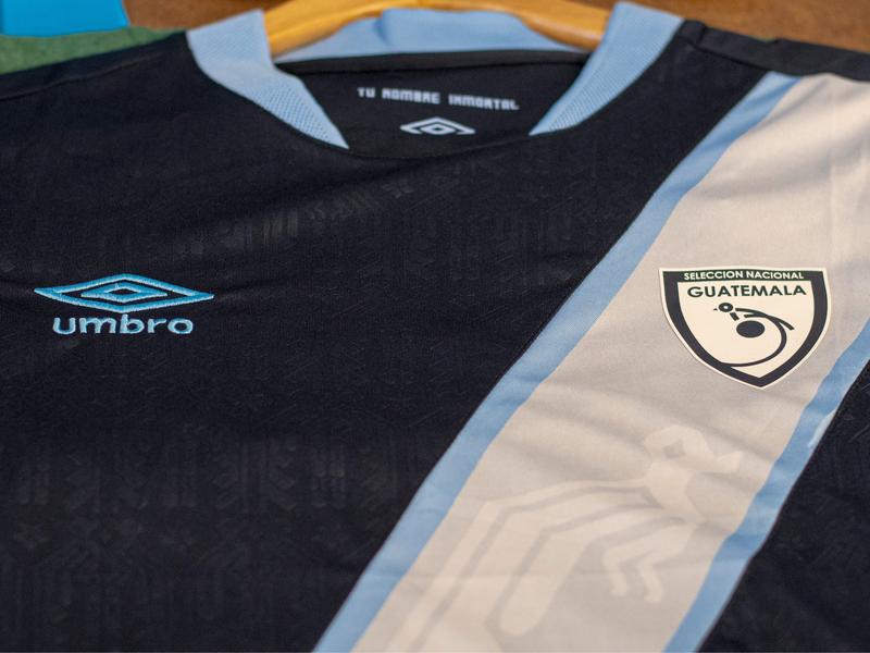 Guatemala Jersey en dos colores 2025- recomendamos ordenar una talla mas grande