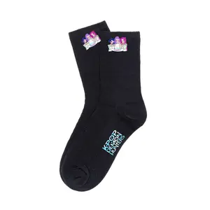 K-Pop Girl Group Collaboration Trendy Mid-Calf Black Socks with Unique Design and Comfortable Fit for Fashionistas