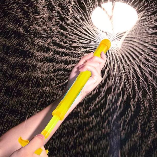 Scatter Spray Firework Water Gun for Kids Large Capacity Pump Action Water Blaster Outdoor Beach Pool Water Fighting Toy Summer Fun Children Boys Girls Birthday Gift