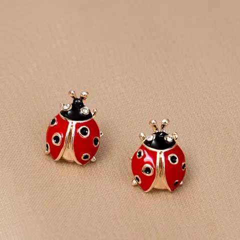 Vintage Fashion Cute Seven-Pointed Ladybug Earrings, Creative Cartoon Design Oil-Drop Insect Studs for Women, Daily Wear Accessories, Fashionable Earrings, Stud Earring Jewelry