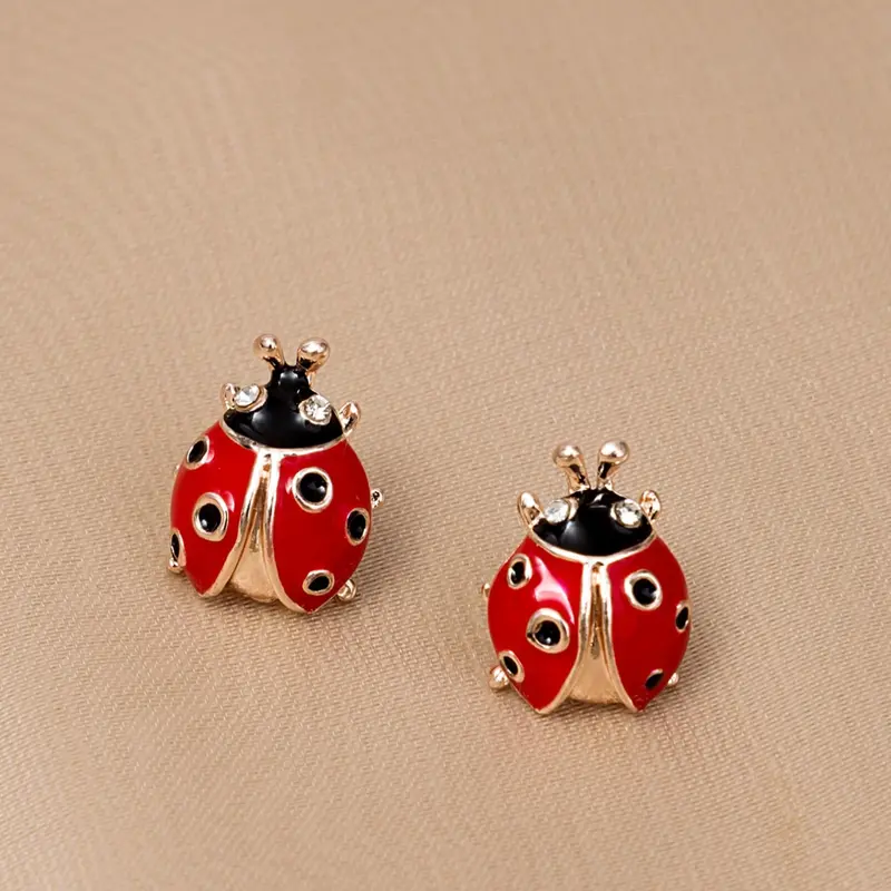 Vintage Fashion Cute Seven-Pointed Ladybug Earrings, Creative Cartoon Design Oil-Drop Insect Studs for Women, Daily Wear Accessories, Fashionable Earrings, Stud Earring Jewelry