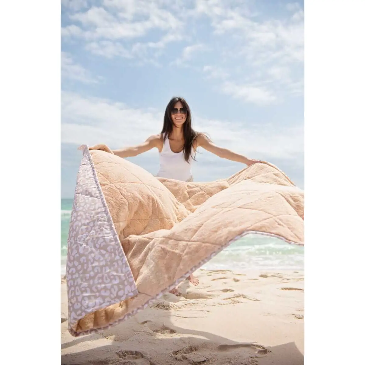 Portable Hooded Cheetah Print Blanket - Tan Design, Outdoor Blanket for Sports Games, Picnics, Outdoors