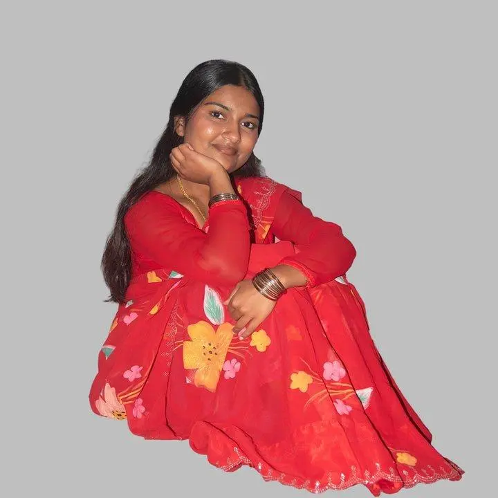 Women's Floral Brush Printed Saree - Elegant Floral Design for Casual & Festive Occasions - Comfortable and Versatile Traditional Wear